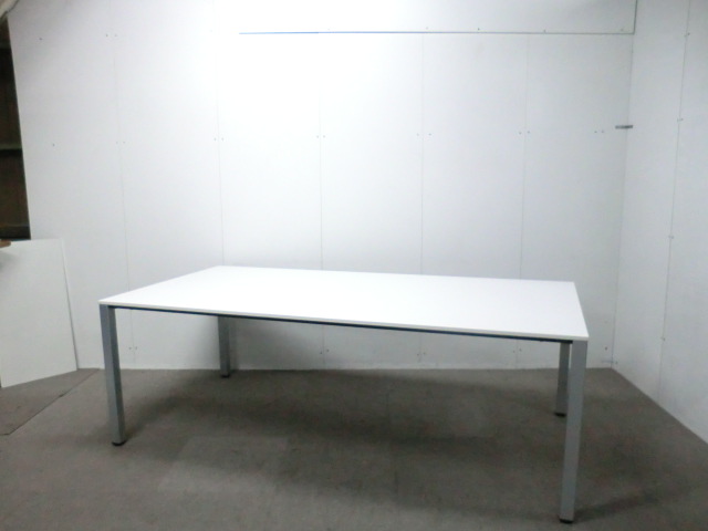 オカムラ / ホワイト / 【中古】 大会議テーブル