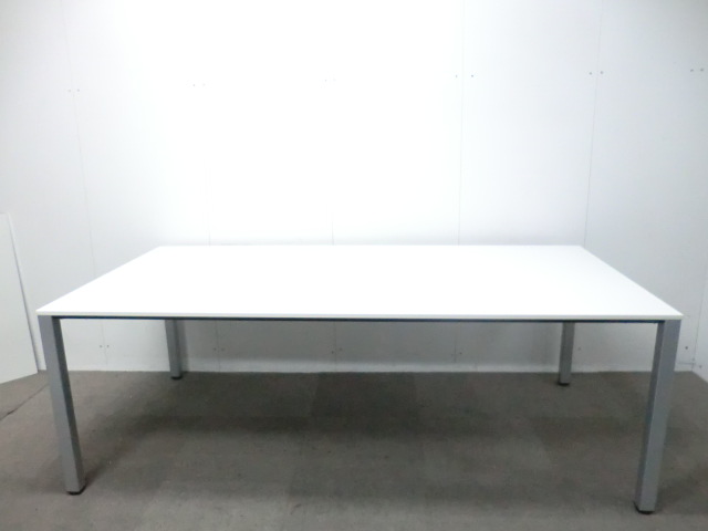 オカムラ / ホワイト / 【中古】 大会議テーブル