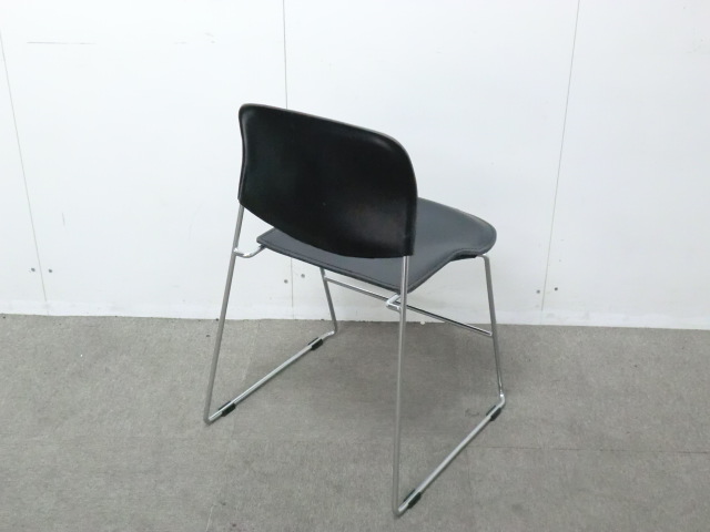 スタッキングチェア / ブラック / 【中古】
