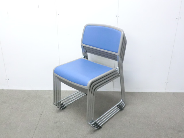 コクヨ / ライトブルー / 【中古】 スタッキングチェア