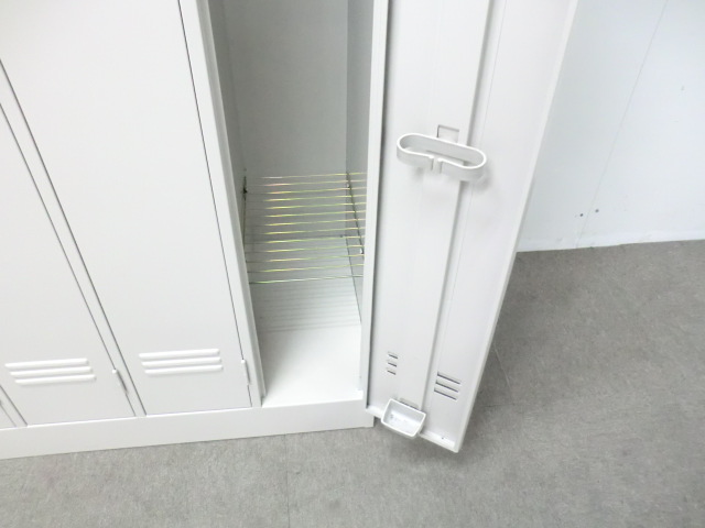 イトーキ / ニューグレー / HJJ-0941SS-WE 【中古】 4人用ロッカー