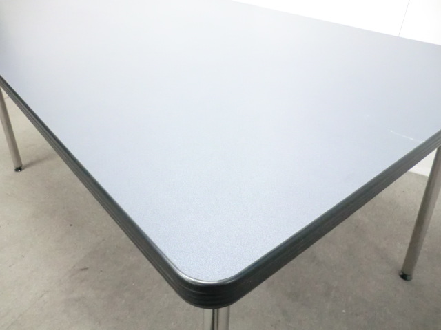 オカムラ/WOGG/ グレー / 【中古】 折り畳みテーブル