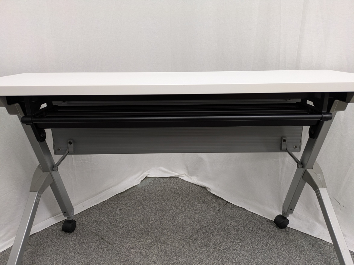 オカムラ / FLAPTOR/ ホワイト /フォールディング