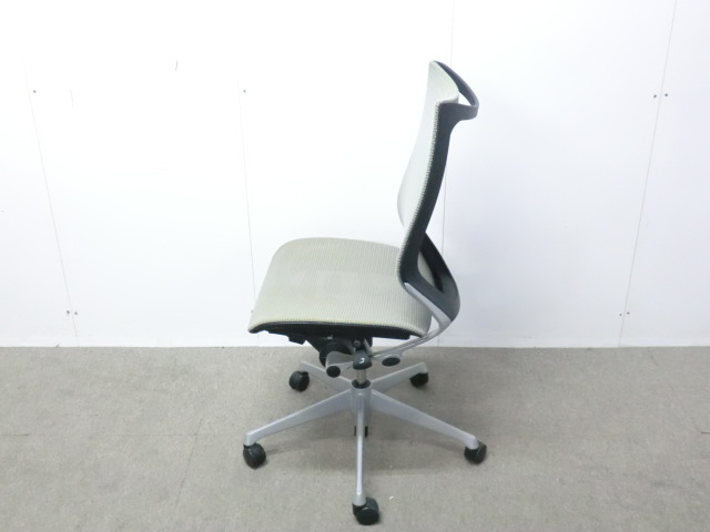 オカムラ/バロン/ライトグレー/ 【中古】 OAチェア肘無し
