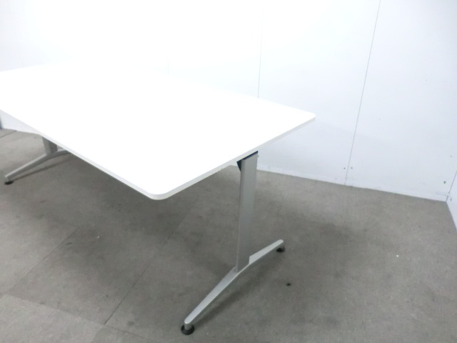 イトーキ / ホワイト / 【中古】 会議テーブル