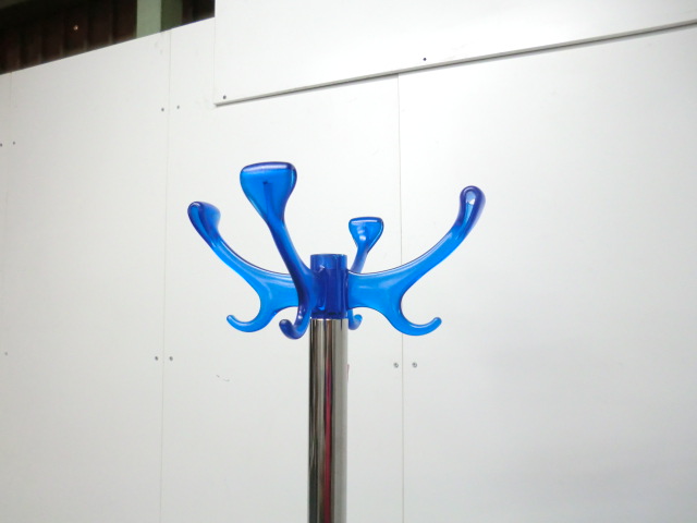 オカムラ / ブルー / 【中古】 ハンガーラック