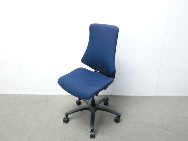 イトーキ/エフ /ダークブルー / 【中古】 OAチェア肘無
