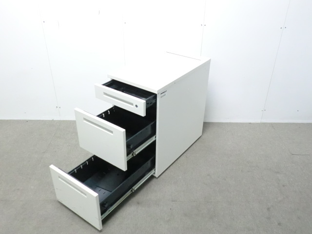 イトーキ / CZR / ホワイト / 【中古】 3段脇机