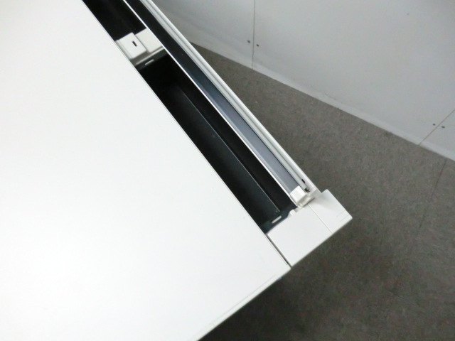 イトーキ / CZR / ホワイト / 【中古】 片袖デスク