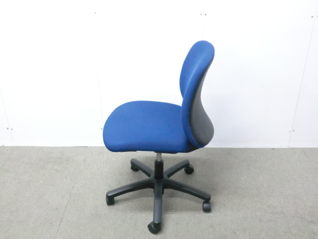 イトーキ / ボニート / ダークブルー / KT-170GK-T1N4 【中古】 OAチェア肘無