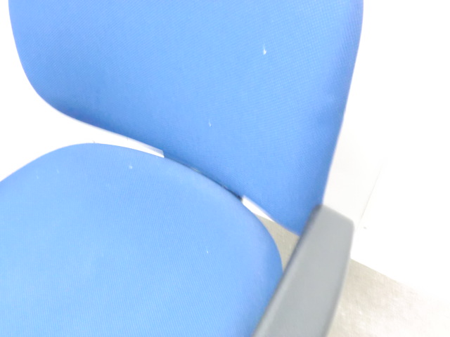 イトーキ / ボニート / ダークブルー / KT-170GK-T1N4 【中古】 OAチェア肘有