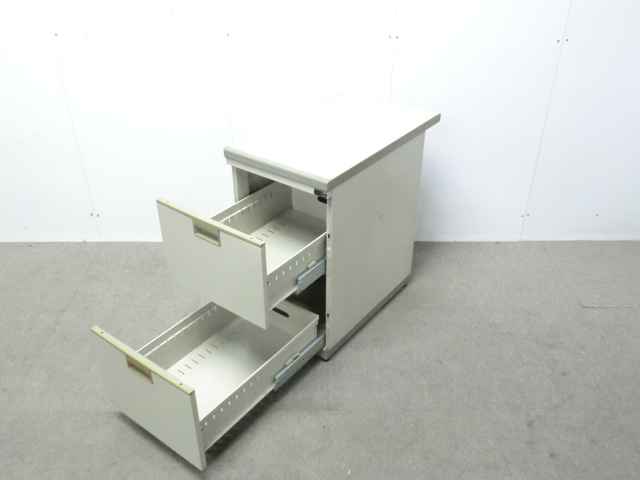 ウチダ/ ニューグレー / 【中古】 2段脇机 / 天板木目