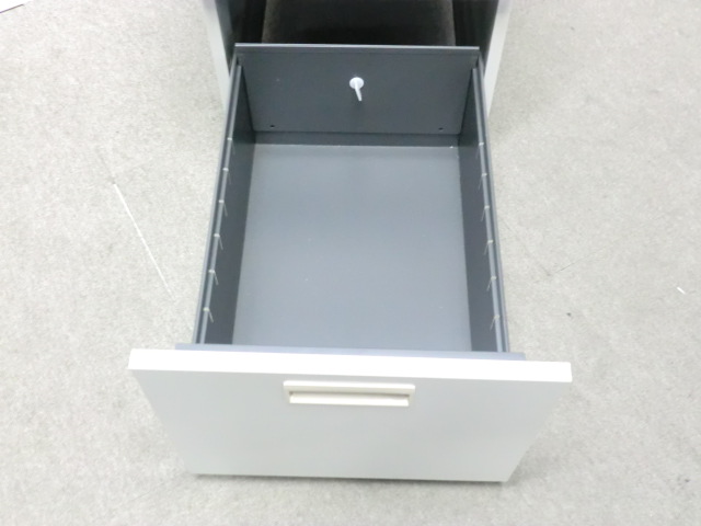 2段脇机 / ニューグレー / 【中古】