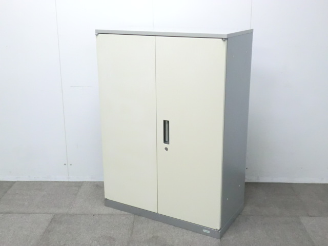 オカムラ/ヴィラージュ/シルバー/【中古】両開きキャビネット