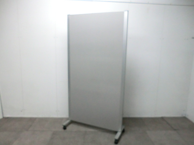 オカムラ / ライトグレーー / 【中古】 衝立