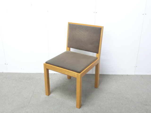 ミーティングチェア / 木目調 / 【中古】