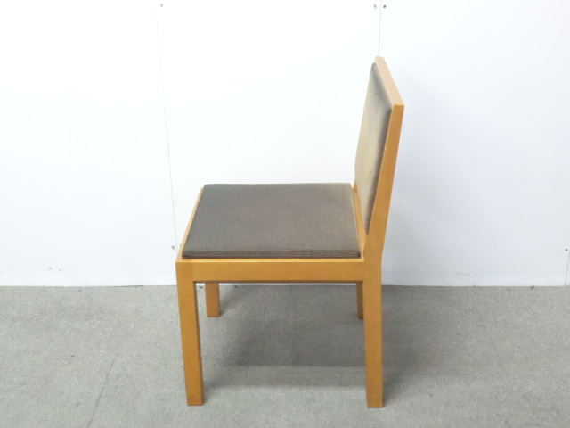 ミーティングチェア / 木目調 / 【中古】