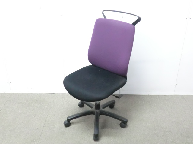イトーキ/トルテ-R/パープル / 【中古】 OAチェア肘無