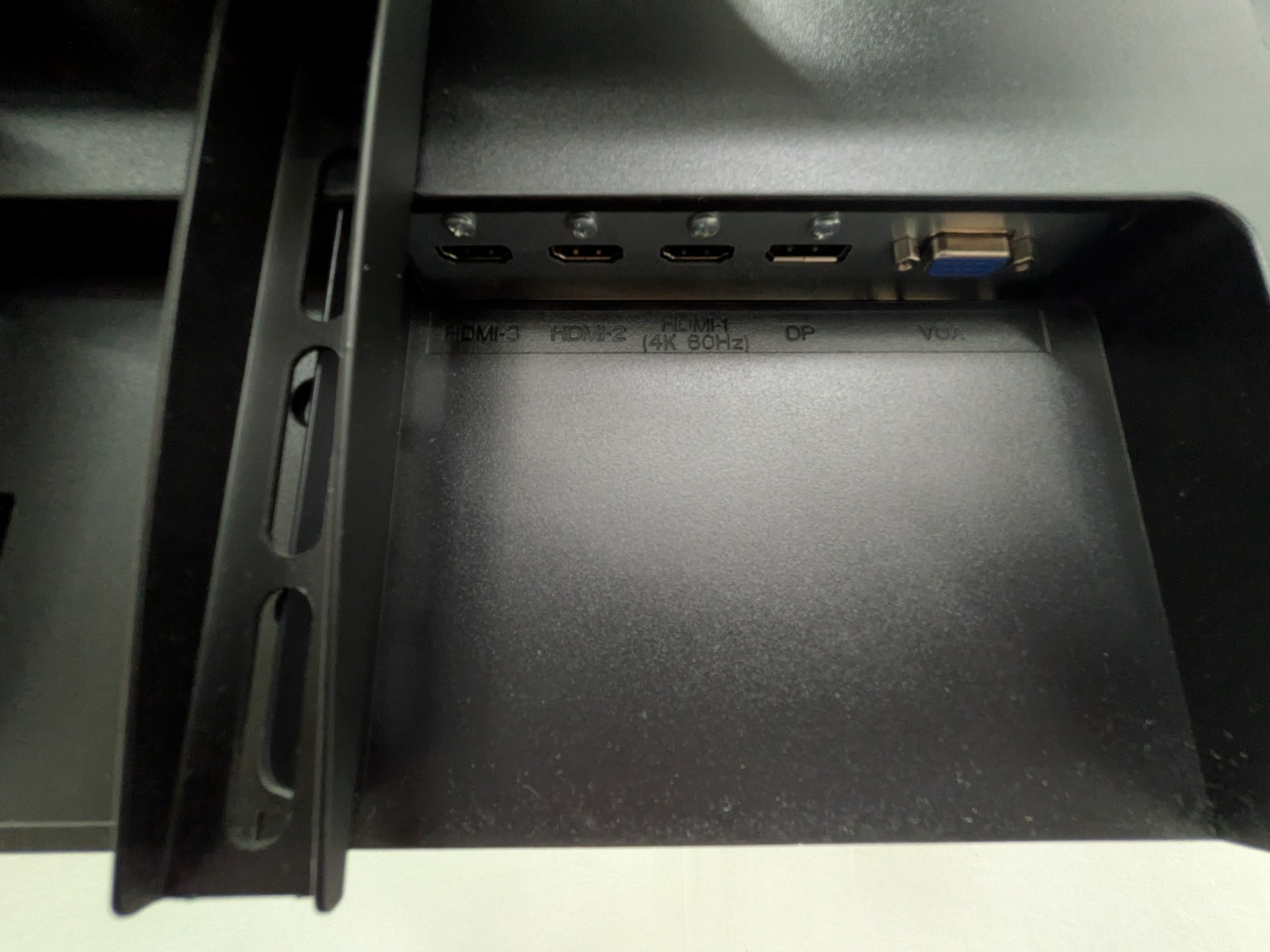 I・ODATA 31.5型ワイド液晶ディスプレイ