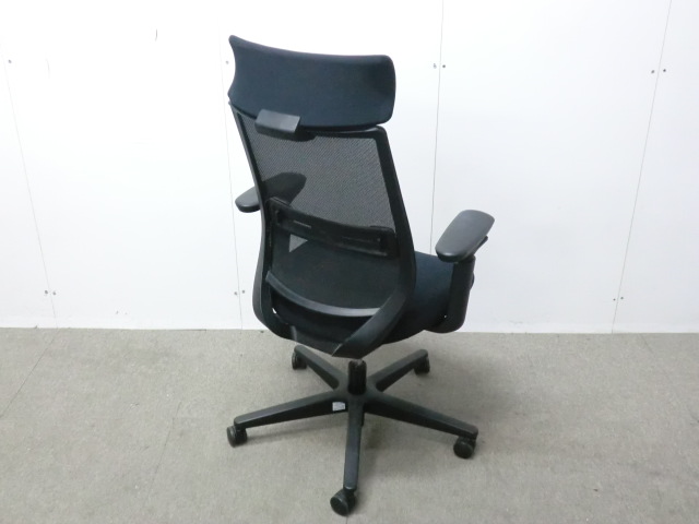 コクヨ/ミトラ2 / ブラック / 【中古】 OAチェア肘有
