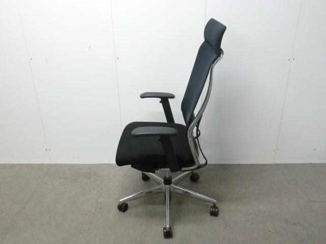 コクヨ/フォスター/ ブラック / 【中古】 OAチェア肘有