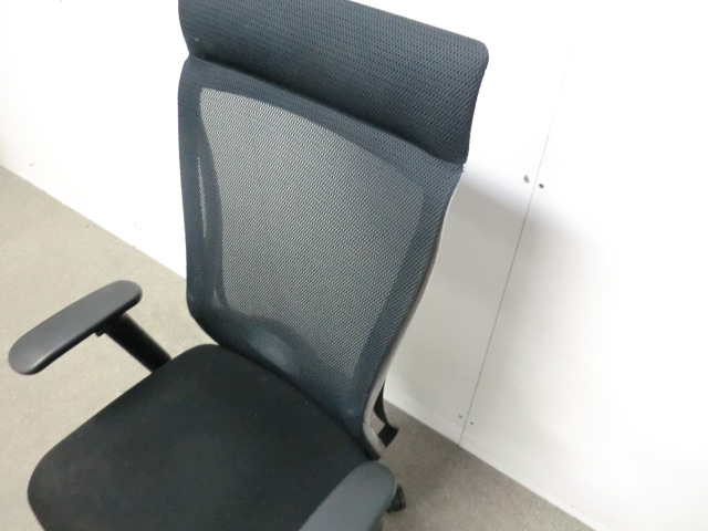 コクヨ/フォスター/ ブラック / 【中古】 OAチェア肘有