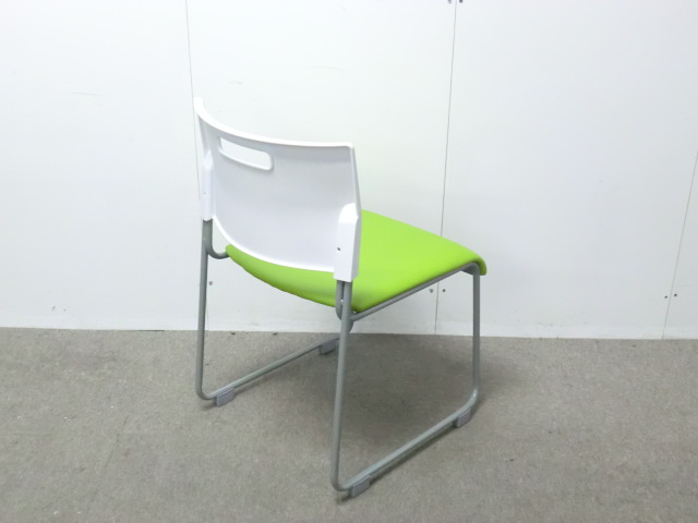 スタッキングチェア / ライトグリーン / 【中古】