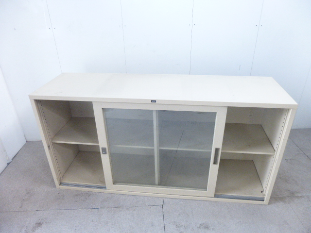 ウチダ/アイボリー/ガラス引違キャビネット/【中古】