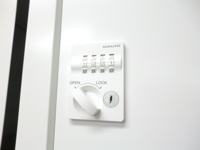 コクヨ/イノン/ホワイト/【中古】20人用パーソナルロッカー