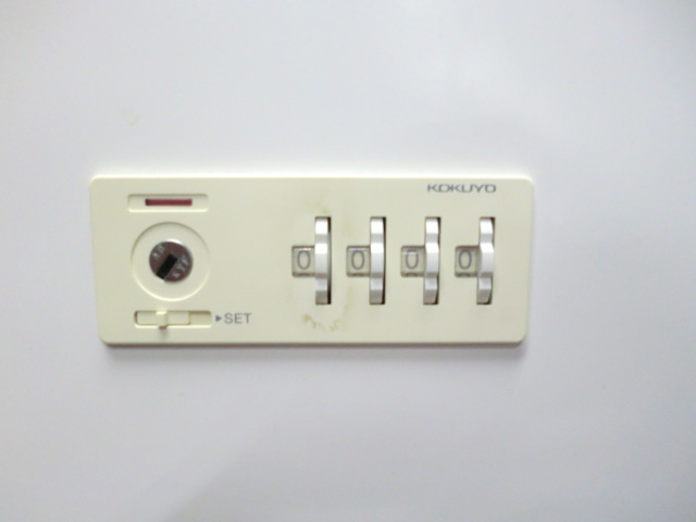 コクヨ/エディア / ホワイト / 【中古】 上下連結書庫