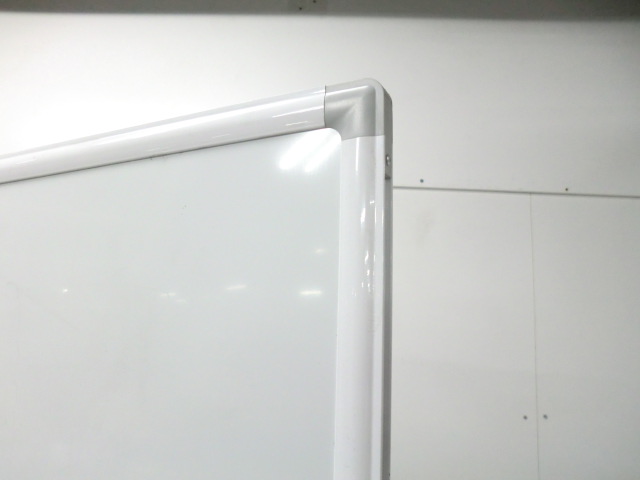 ホワイトボード / ホワイト / 【中古】 両面・脚付き