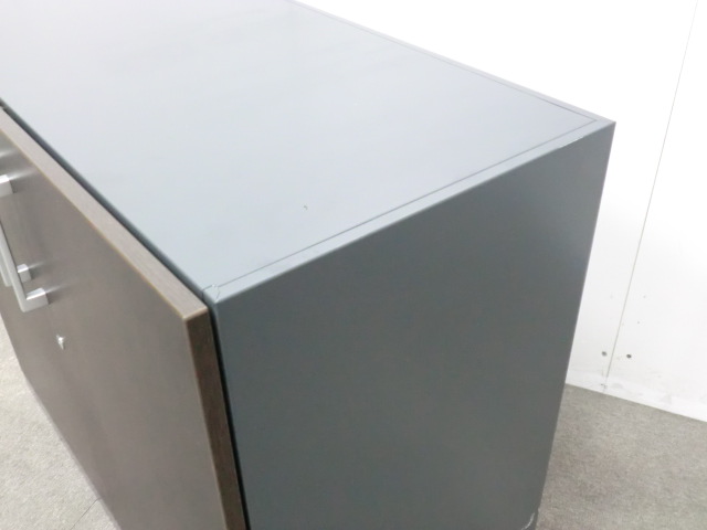 ナイキ / 木目調 / 【中古】 両開きキャビネット