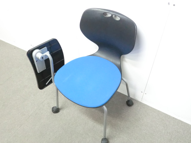 アイコ / ブルー / 【中古】 メモ台付カートチェア