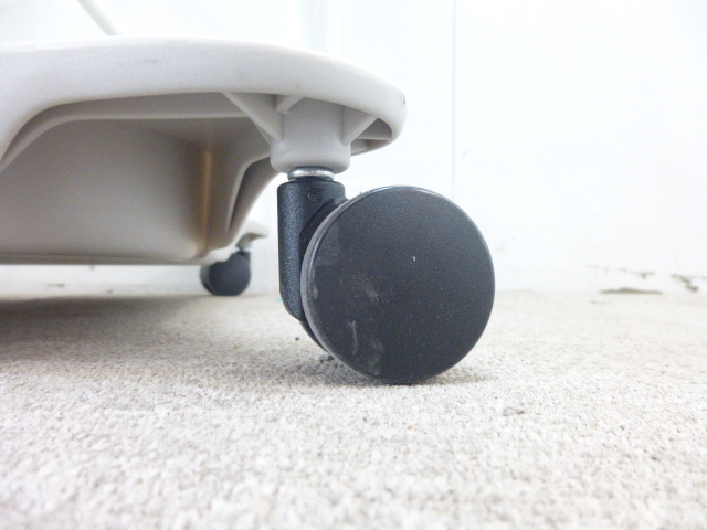 ホワイト/メモ台付きチェア/【中古】