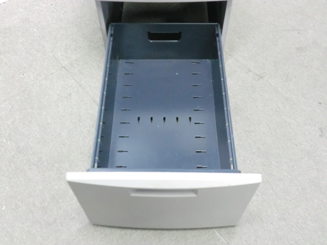 イトーキ/ CZ / ニューグレー / 【中古】 3段ワゴン