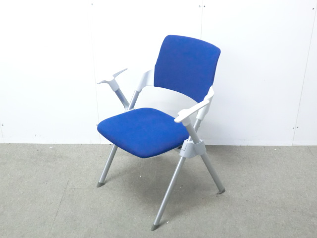 コクヨ/アンフィ/ ブルー / 【中古】 スタッキングチェア