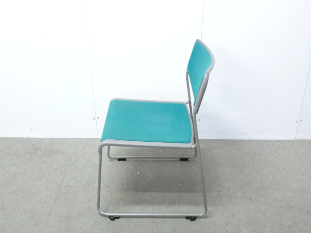 イトーキ / グリーン / 【中古】 スタッキングチェア