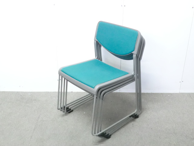 イトーキ / グリーン / 【中古】 スタッキングチェア