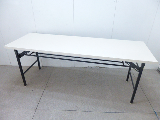 ホワイト/折り畳みテーブル/【中古】