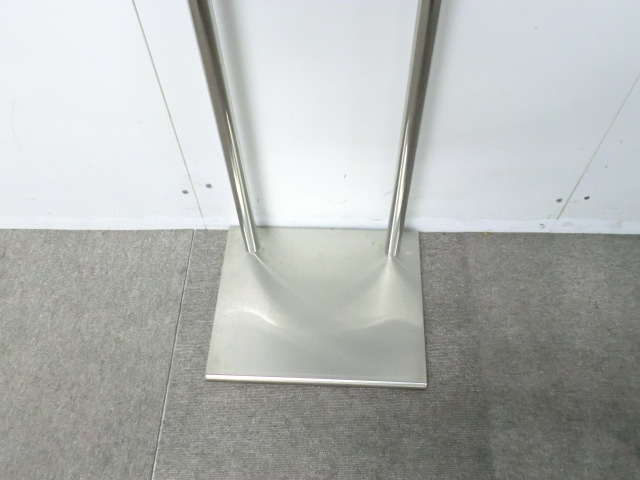 オカムラ / シルバー / 【中古】 電話台