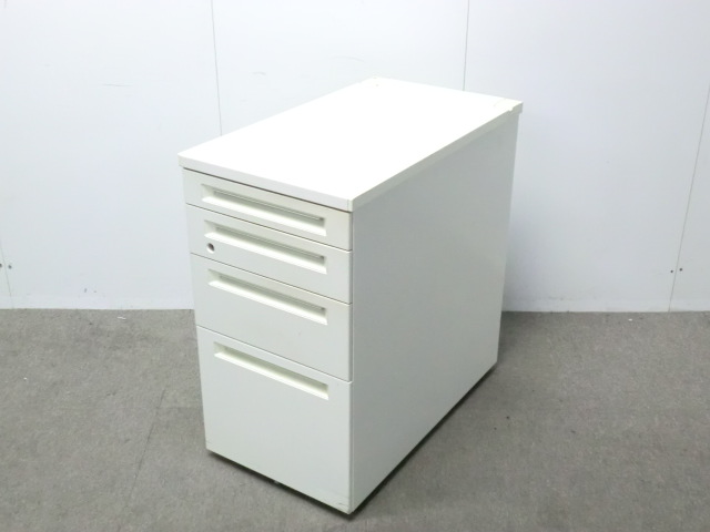 オカムラ/ アドバンス / ホワイト / 【中古】 4段脇机