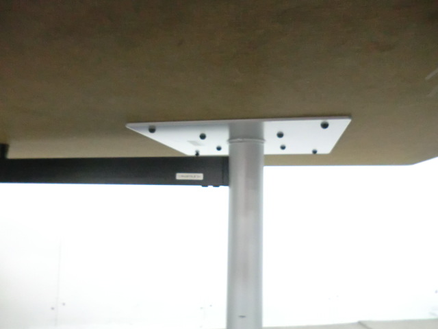 オカムラ/木目調/【中古】 会議テーブル / キャスター付き