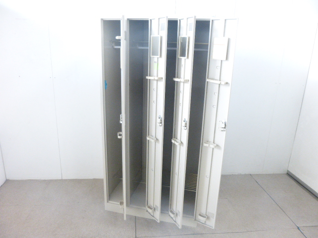 TOYO/ニューグレー/4人用ロッカー/【中古】