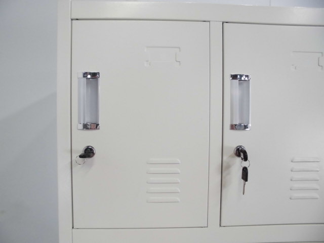 12人用ロッカー / ホワイト / シリンダー錠