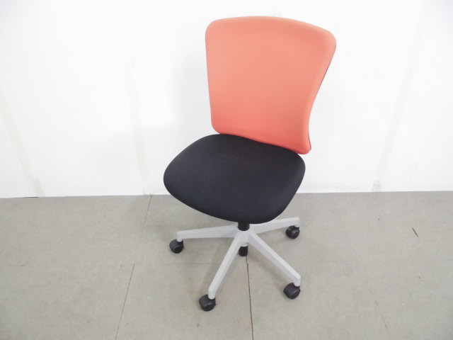 イナバ / バルチェ / オレンジ / OAチェア肘無し