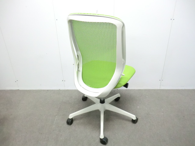 オカムラ/シルフィ/ ライトグリーン / 【中古】OAチェア