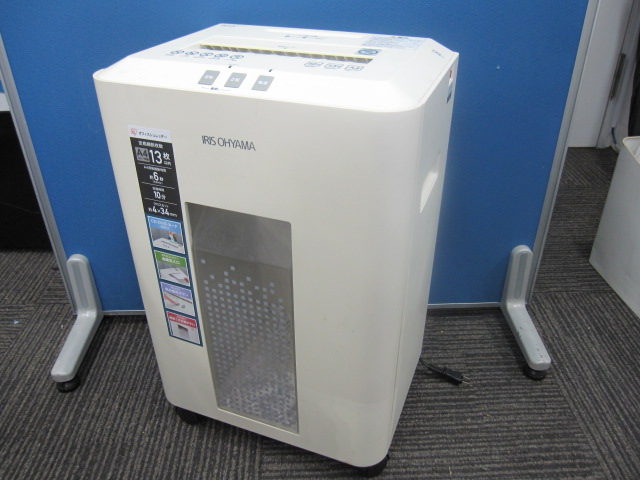アイリスオーヤマ/OF13/【中古】シュレッダー/ホワイト