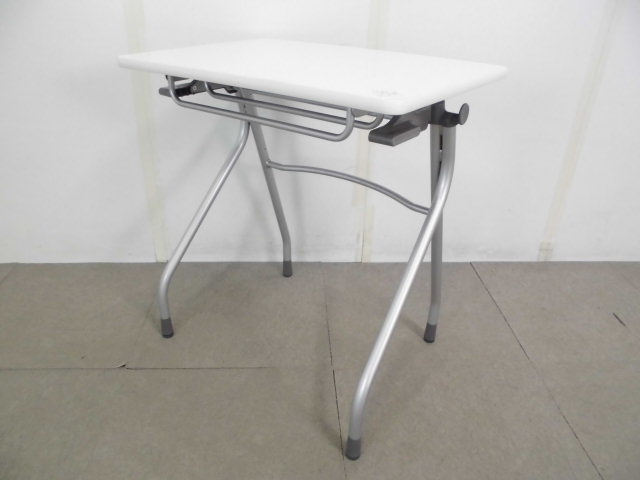 フォールディングテーブル/ホワイト/【新古品】