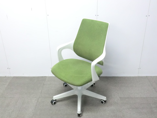 OAチェア肘有 / グリーン / 【中古】 関家具