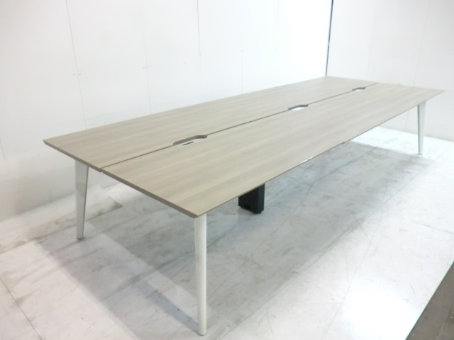 オカムラ / 木目調 / 【中古】 フリーアドレスデスク